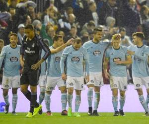 Los jugadores del Celta celebran el pase a la siguiente ronda (Foto: Agencia AFP)