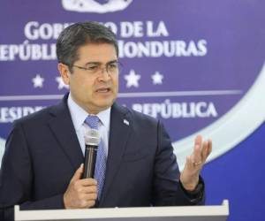 “Nosotros debemos apostarle a crear empleo masivo', expresó el mandatario.