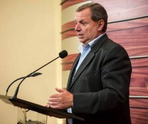 José Alberto Gonzales renunció sin precisar mayores detalles de su decisión. Foto versionfinal.com