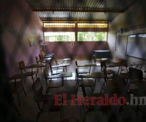 Alto contagio por covid-19 está obligando a las autoridades municipales a ordenar el cierre de las escuelas y colegios. Foto: El Heraldo