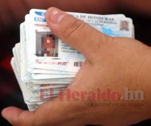 La actual tarjeta de identidad en un alto porcentaje tiene decenas de miles de inconsistencias. Foto: EL HERALDO.