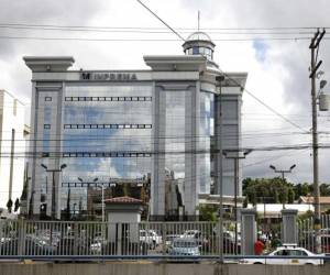 Los comisionados recibieron un aumento de más de L11,000.