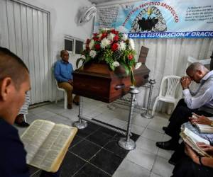 César Alexis Blanco, de 20 años y quien hacía dos había migrado por la crisis económica y política en su país, recibió varios disparos el 10 de diciembre. Foto: AFP
