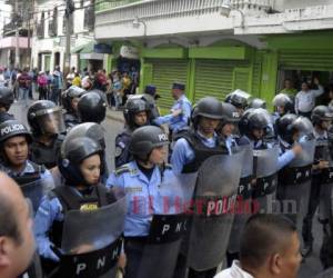 La Policía Nacional emitió un comunicado este lunes luego de los incidentes que se registraron en las protestas. | Foto: Alejandro Amador.