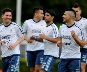 Para los centroamericanos será una formidable ocasión de foguearse ante una de las selecciones más encumbradas. Foto: AFP