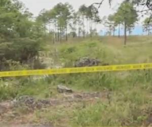 El cadáver quedó en una zona desolada de la comunidad.