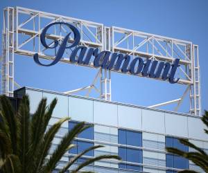 Paramount Skydance deberá asumir compromisos millonarios con la producción cinematográfica y los trabajadores afectados como parte del acuerdo que pone fin a la demanda antimonopolio contra su fusión con Warner Bros. Discovery.