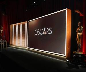 Las estrellas más reconocidas del cine internacional se preparan para desfilar por la alfombra roja durante la 98ª edición de los Oscar.