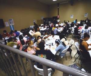 El escrutinio especial se realizará en presencia de los representantes designados por los partidos políticos y las diferentes misiones de observación electoral.