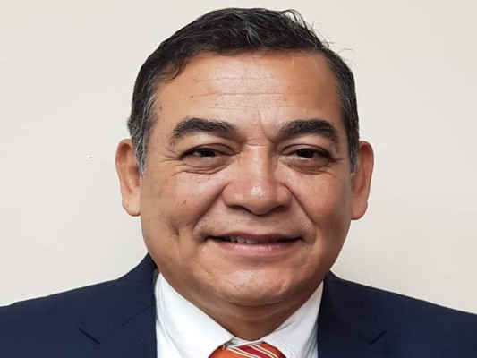 Víctor Barahona es el nuevo presidente de bancada del Partido Liberal.