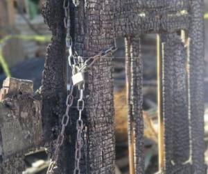 La noche del martes, antes de irse a dormir, Daniela Azucena Cortés cerró con candado la puerta de su habitación por miedo a que alguien ingresara a su casa. Lamentablemente, horas después se registró un incendio del que no lograron salir con vida.