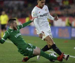 Tras esta victoria, el Sevilla, esperará a su rival por el trofeo que saldrá del duelo que disputarán el jueves el club azulgrana y el Valencia. (Foto: AFP)