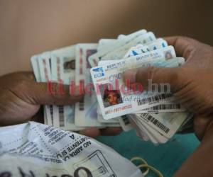 Las autoridades del RNP aseguran que la actual tarjeta de identidad no será usada en las primarias del próximo año, sino el nuevo documento que será elaborado este año.