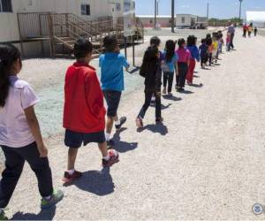 Los menores permanecen más tiempo en los albergues y la cifra total de menores detenidos al mismo tiempo es la más alta de la historia.