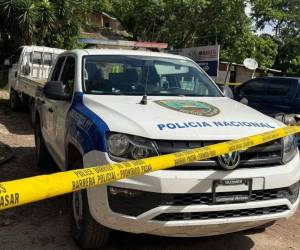 Autoridades llegaron a la escena del crimen para iniciar con las investigaciones correspondientes.