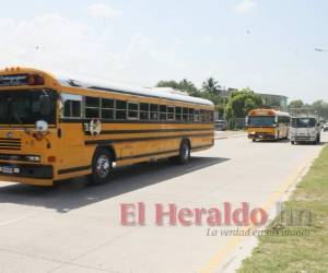 Las empresas de transporte del departamento protestaron en la excapital para que se les permitiera empezar a operar desde hoy.