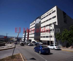 La ENEE tiene a más de 2,200 empleados actualmente, pero se reducirá la planilla en al menos 800 personas. Las pérdidas por fallas y hurto de energía representan más de L 9,000 millones al año.