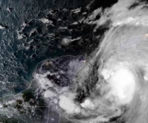 En esta imagen tomada de un video proporcionado por SevereStudios.com, pueden verse los daÃ±os causados por el huracÃ¡n Michael en Mexico Beach, Florida, el 11 de octubre de 2018. (SevereStudios.com via AP)