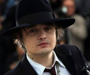 Pete Doherty, también conocido como expareja de la modelo Kate Moss, ha acaparado varias veces los titulares de la prensa por sus excesos relacionados con su consumo de drogas. Foto: AFP.