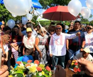 Dan el último adiós al periodista Igor Padilla en Jardines del Recuerdo de San Pedro Sula. Fotos: El Caliche