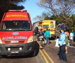 Ambos automotores quedaron a un lado de la carretera, obstaculizando el paso a los otros vehículos que transitaban por el lugar.