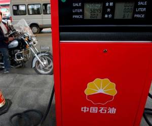 El presidente estadounidense Donald Trump escribió en su ccuenta de Twitter que China le facilitaba pretróleo a Corea del Norte. Foto: Agencia AFP