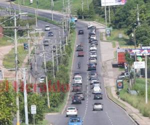 Con una caravana despidieron al pastor Mario Tomás Barahona. Foto Alex Pérez| EL HERALDO