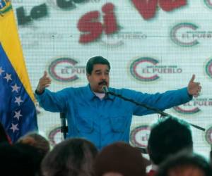 Maduro volvió a compartir en transmisión televisiva el audio de la versión del éxito mundial de los artistas puertorriqueños Luis Fonsi y Daddy Yankee. Foto: AFP