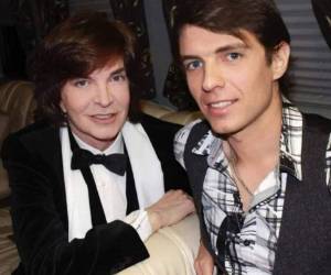 Camilo Blanes, hijo del cantante español Camilo Sesto suspendió el homenaje hasta que se lleve a cabo la lectura del testamento. Foto: @Camilo Blanes