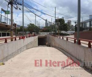 Así lucen los avances en el túnel que de la colonia Miramontes dará acceso al bulevar Suyapa. La obra avanza en un 95%. Foto: Alex Pérez/El Heraldo