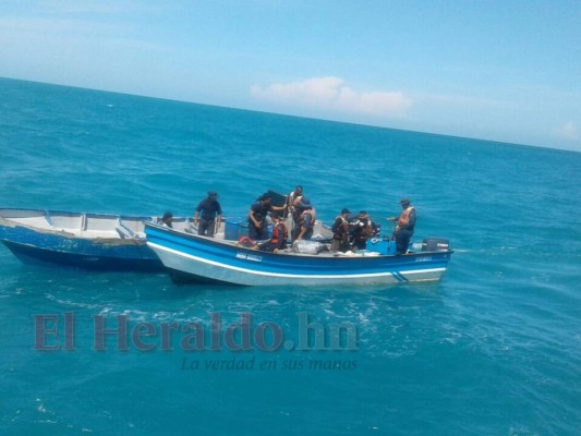 Al menos 27 personas murieron este miércoles en el naufragio de un barco pesquero en el Caribe hondureño, informaron las Fuerzas Armadas. Fotos: EL HERALDO.