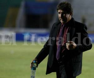 Héctor Vargas, entrenador argentino de Olimpia. Foto: Juan Salgado.