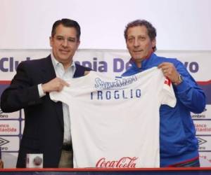Pedro Troglio firmó por un año con Olimpia. Foto: Marvin Salgado/ EL HERALDO.