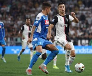 Cristiano Ronaldo fue figura en el encuentro. (AFP)