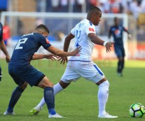 Acción del partido entre Olimpia y Motagua por la final de ida del torneo Apertura 2018-2019. Foto: El Heraldo.