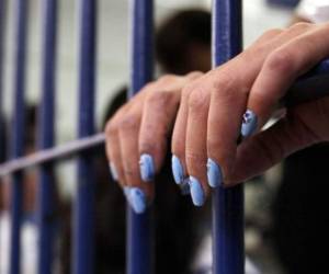 La hondureña fue detenida por considerarla responsable de siete delitos. Foto: Referencia/EL HERALDO.