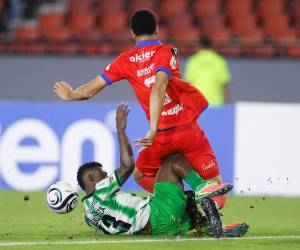 El Olimpia no ha tenido un buen inicio de partido ante el Alianza.
