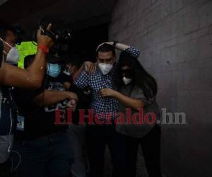 Marco Borgrán, exdirector de Inversión Estratégica de Honduras (Invest-H), fue recibido a 'huevazos' en una de sus comparecencias a la Atic.