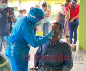 Después de las fiestas de diciembre se vive una explosión de casos de covid-19, la mayoría asociados a la variante ómicron. Foto: El Heraldo