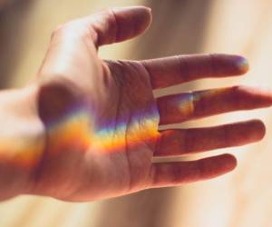 Expertos recomiendan ejercitarse diariamente para evitar las manos entumecidas.