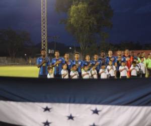 El equipo hondureño se prepara para el Premundial que se jugará en Estados Unidos. Foto: @fenafuthOrg en Twitter