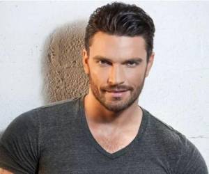 Julián Gil confesó que tuvo cáncer de piel.