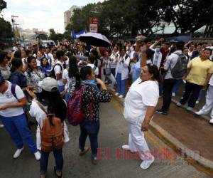 Los dos gremios insisten en la derogación de los decretos ejecutivos que le dieron vida a las comisiones especiales de transformación de las Secretaría de Educación al igual que Salud. Foto: EL HERALDO