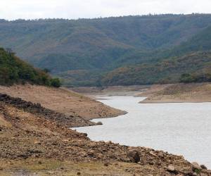 La emergencia hídrica se extiende hasta diciembre ante los bajos niveles de las represas y la falta de lluvias que permita recuperar las fuentes.
