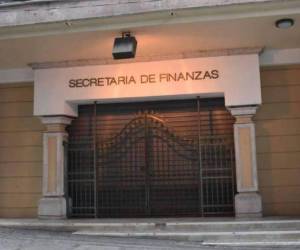 Lo disponible en la cartera de inversión pública asciende a 2,953.8 millones de dólares.