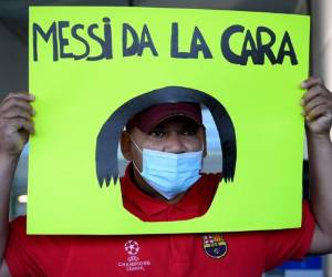 Cientos de aficionados se encuentran molestos por la actitud que ha tomado el argentino. Foto: Agencia AFP.