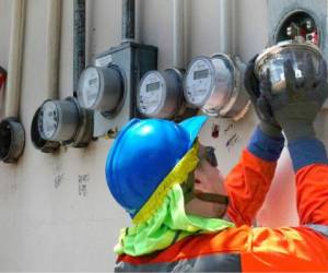 Las quejas de los clientes de la ENEE son constantes por las alzas que aparecen en las facturas mensuales que emite la EEH.