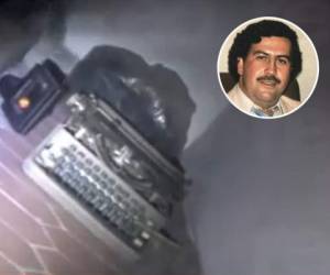 En la caleta se encontró la máquina de escribir que utilizaba Pablo Escobar para redactar comunicados sobre los extraditables.