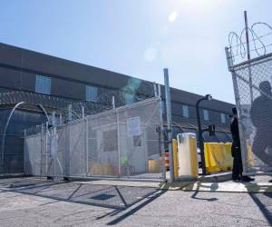El ICE sostuvo que Arenas Silva recibió atención médica y revisión de salud mientras estuvo en custodia.