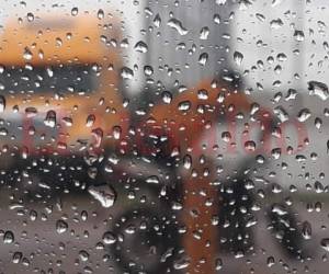 En Choluteca ya se registran lluvias y se espera que sean más fuertes en horas de la noche. Foto: Alex Pérez/ EL HERALDO